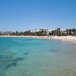 playa-de-las-cucharas-Lanzarote