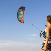 Apprendre le kitesurf pendant les vacances