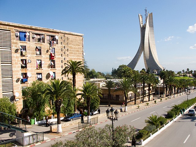 Le Memorial du Martyr en Alger