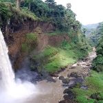 Les chutes d'Ekom au Cameroun