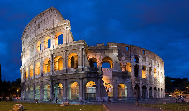 Le Colisée à Rome en Italie