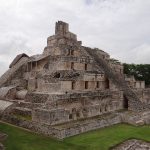 Temple de pierre antique Maya à Yucatan au Mexique