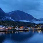 Vue de Fjord Dawn en Norvège sur un bateau de croisière