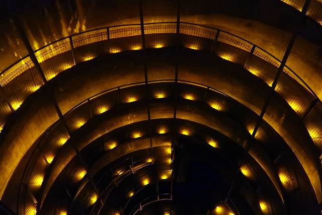 La descente vers le tunnel de Ruakuri